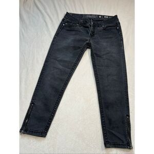 Miss me jeans. Size 29. Mid-rise, cropped skinny.
